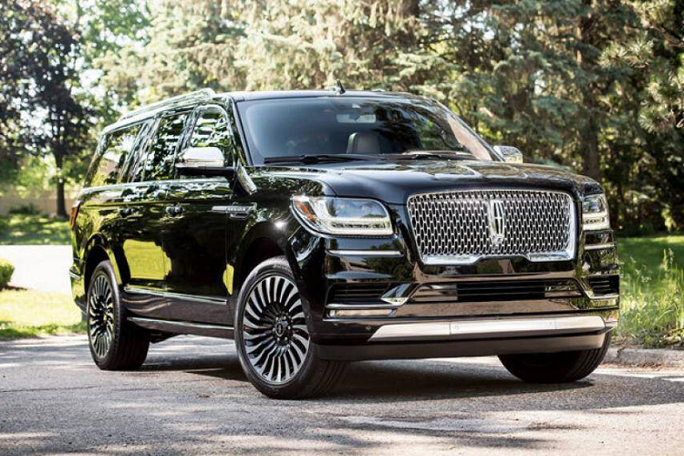 Dẫn đầu danh sách  SUV 7 chỗ tốt nhất thế giới năm 2020, dẫn đầu là Lincoln Navigator 2020 (giá khởi điểm: 76.185 USD, điểm tổng thể: 8,8/10)