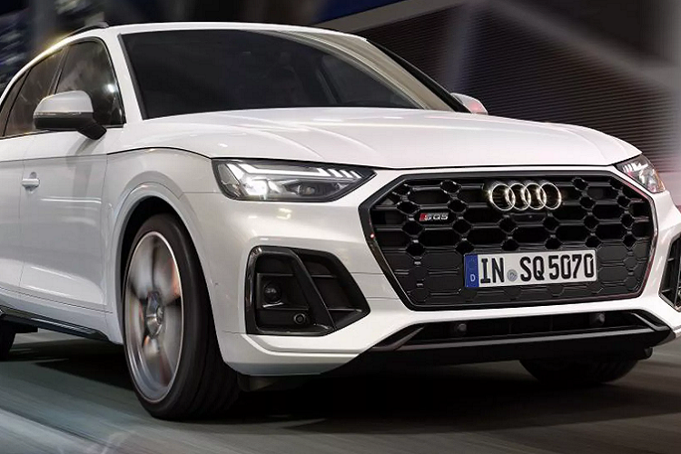 Mẫu  xe SUV Audi SQ5 thế hệ hiện tại có 2 tùy chọn động cơ bao gồm máy xăng TFSI và máy dầu TDI được giới thiệu lần đầu tiên tháng 2 năm 2019. Cả 2 tùy chọn động cơ đều có cấu hình máy V6 3.0L tăng áp.