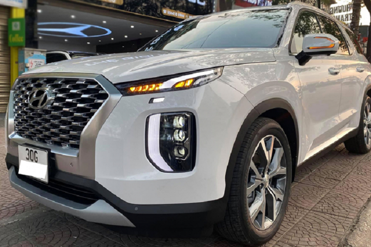 Vào giữa năm 2019, đã có một lô  xe SUV Hyundai Palisade được TC Motor âm thầm đưa về nước, nhưng mãi đến nay dòng xe vẫn chưa có kế hoạch phân phối chính hãng tại thị trường Việt. Theo tìm hiểu, lô xe Hyundai Palisade trước đó được TC Motor đưa về nước nhằm phục vụ làm phương tiện di chuyển cho nội bộ TC Motor như các giám đốc đại lý hay những nhân sự cấp cao.