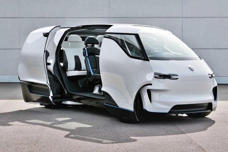 Sau khi hé lộ với công chúng mẫu concept xe van điện bí mật  Porsche Vision Renndienst chạy điện trong tháng 11/2020, thương hiệu Đức giờ đây đã tung ra những bức ảnh nội thất của mẫu xe hướng đến tương lai này. Nội thất xe có 6 chỗ ngồi, nhưng sử dụng một cách bố trí lạ thường.