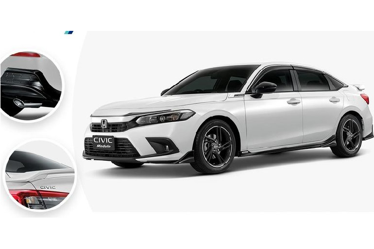 Với bodykit Modulo,  Honda Civic Sedan 2022 mới sẽ tiếp tục tăng sức nóng trước đối thủ cùng phân khúc là Toyota Corolla Altis GR Sport. Bộ phụ kiện bao gồm các cải tiến về ngoại thất lẫn nội thất.