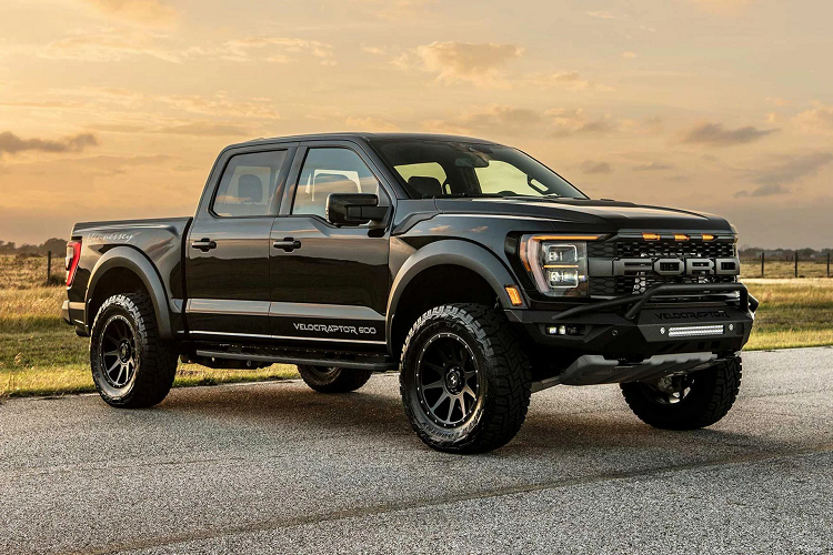 Hennessey Performance vừa giới thiệu gói nâng cấp mới dành cho mẫu bán tải đình đám  Ford F-150 Raptor mới với tên gọi VelociRaptor 600 2022.