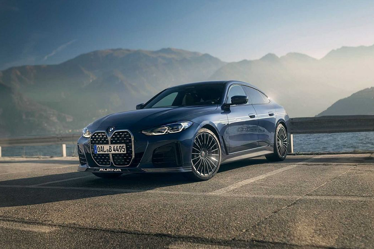 Vào tháng 4 năm ngoái, BMW đã nói rõ rằng họ không có ý định đưa phiên bản M của 4 Series Gran Coupe ra thị trường. Tuy nhiên gần đây, Alpina, hãng độ hiện thuộc sở hữu của nhà sản xuất ôtô xứ Bavaria, đã quyết định trình làng chiếc coupe 4 cửa mang tên  Alpina B4 2022 mới được phát triển dựa trên mẫu xe BMW M4 Gran Coupe.