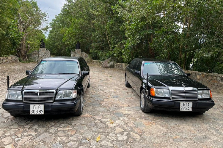 Theo giới chơi xe độc lạ, số lượng dòng xe  Mercedes-Benz Limousine 6 cửa tại Việt Nam có không quá 2 chiếc và tất cả đều đã được 1 nhà sưu tập mang về garage của mình, người đó cũng rất yêu thích tậu các siêu xe, xe siêu sang theo bộ đôi, nhân vật đó chính là ông Đặng Lê Nguyên Vũ.