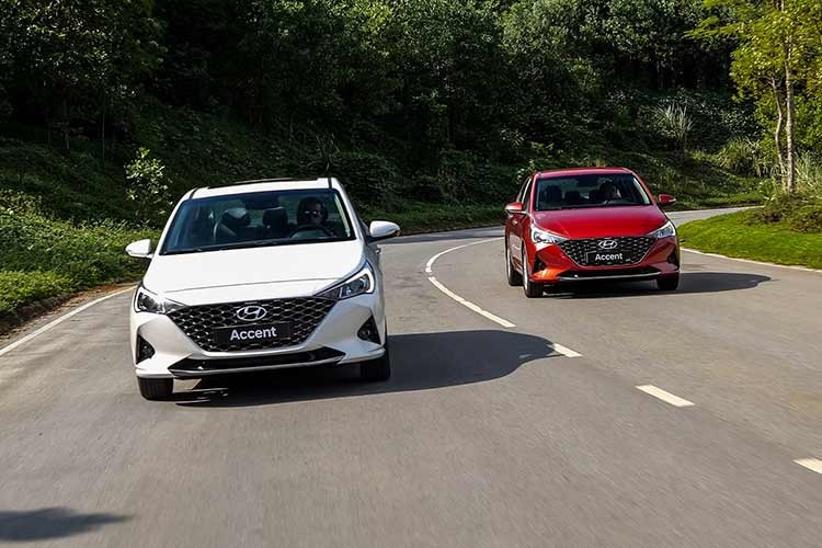 Xét trong quý III/2023 vưa qua, Hyundai Accent hiện đang là mẫu sedan cỡ B ăn khách nhất trong phân khúc xe giá rẻ. Từ đầu năm đến nay, Accent là mẫu xe sedan duy nhất giữ vững phong độ với mức doanh số hơn 1.000 xe mỗi tháng.