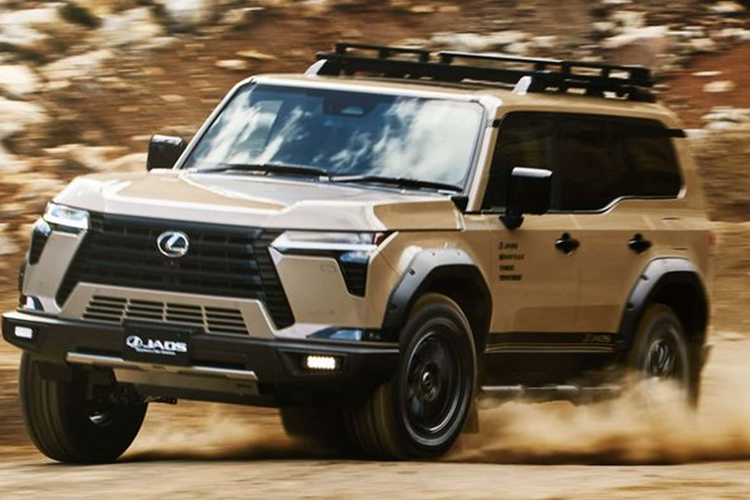 Japan Off-road Service (JAOS) là một công ty có trụ sở tại Nhật Bản, chuyên sản xuất các phụ kiện địa hình dành cho ô tô. Mới đây, đơn vị này đã hợp tác với Lexus cho ra mắt bản độ off-road mới dành cho mẫu SUV  Lexus GX550 Overtrail 2024 mới. Bản độ này hiện đang được trưng bày tại gian hàng của JAOS tại triển lãm xe độ Tokyo Auto Salon 2024.