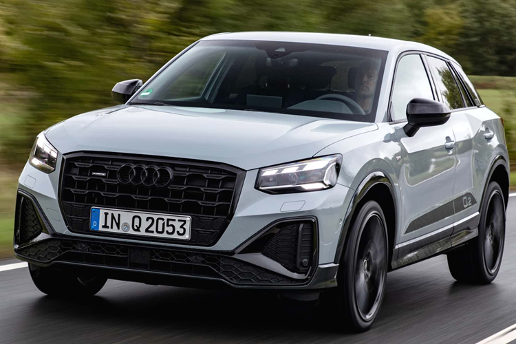 Audi Q2 là mẫu xe SUV có giá bán rẻ nhất và dễ tiếp cận khách hàng nhất của thương hiệu “4 vòng tròn”. Để làm cho sản phẩm thêm phần hấp dẫn, mới đây hãng xe Đức đưa ra bản cập nhật  Audi Q2 2024 mới kèm theo mô tả rằng đây là “bản nâng cấp công nghệ toàn diện”, tăng cường yếu tố hiện đại cho người dùng.