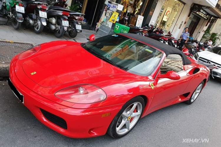 Cụ thể, hai chiếc  Ferrari 360 Spider và 599 GTB này trước đó đều từng thuộc sở hữu của ông Đặng Lê Nguyên Vũ. Ước tính, số tiền mà ông Vũ bỏ ra để sở hữu lại bộ đôi trên vào khoảng hơn 15 tỷ đồng.