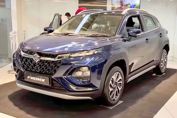 Liên doanh Maruti Suzuki đã chính thức ra mắt mẫu SUV lai Coupe cỡ nhỏ mới mang tên Fronx ở thị trường Ấn Độ vào năm 2023. Vào thời điểm đó, đã có thông tin về việc hãng Toyota cũng sẽ tung ra mẫu xe được phát triển dựa trên Suzuki Fronx. Đến nay, thông tin này sắp trở thành sự thật khi hãng công bố đoạn video hé lộ thiết kế của mẫu SUV mang tên  Toyota Urban Cruiser Taisor 2024 mới.