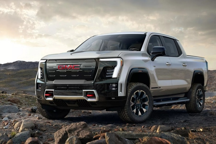 Một trong những điểm nổi bật nhất là sự ra mắt của bộ pin  GMC Sierra Denali Extended Range 2025 mới, cung cấp phạm vi hoạt động 628 km. Bên cạnh đó, tùy chọn Max Range hứa hẹn phạm vi lên tới 740 km theo ước tính của GM, đánh dấu sự cải thiện so với mẫu xe năm ngoái với phạm vi 708 km.