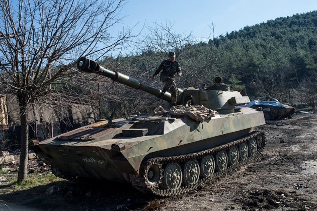 Kiev không có ý định giải quyết vấn đề Donbass một cách hòa bình, vấn đề này có thể thấy qua thực tế là trong trong 24 giờ qua,  Quân đội Ukraine đã đưa đến khu vực Gorlovka 31 khẩu pháo tự hành Gvozdika cỡ nòng 122 mm và 24 khẩu pháo xe kéo D-30.