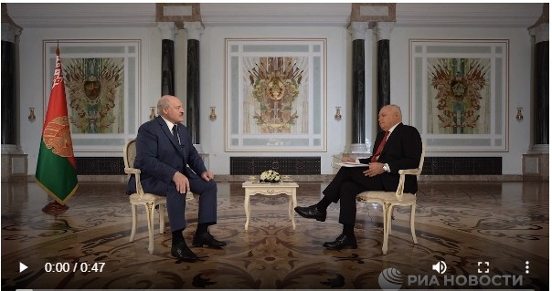 Tổng thống Belarus Alexander Lukashenko tuyên bố ý định triển khai  vũ khí hạt nhân của Nga trên lãnh thổ nước này. Theo nhà lãnh đạo Belarus, việc triển khai vũ khí hạt nhân trên lãnh thổ Belarus, sẽ giúp kiềm chế NATO, vì Ba Lan có kế hoạch triển khai vũ khí hạt nhân của Mỹ trên lãnh thổ của họ.