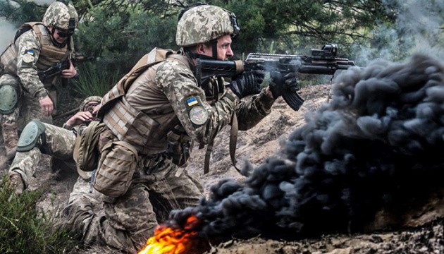  Quân đội Ukraine bước vào giai đoạn khó khăn nhất và Quân đội Nga đã bắt đầu bao vây và quét sạch quân Ukraine còn cố thủ tại Bakhmut. Trận chiến Bakhmut đã bước vào giai đoạn cuối cùng, cũng là giai đoạn bế tắc nhất; đồng nghĩa Quân đội Ukraine cũng rơi vào thế bị động và khó khăn nhất.