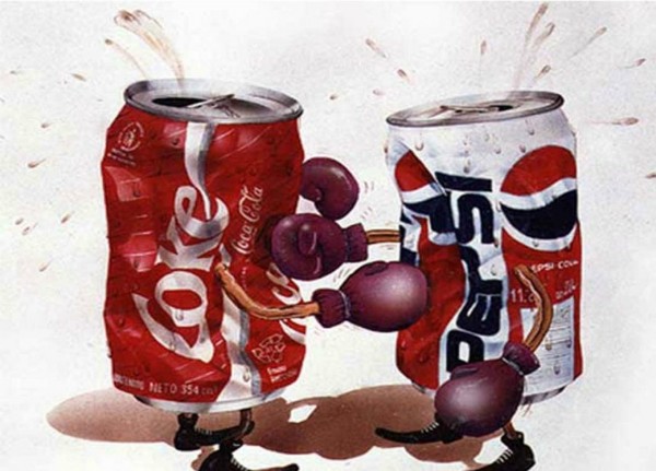  Coke và Pepsi: Cuộc chiến giữa Coke và Pepsi đã diễn ra trong một khoảng thời gian dài, thậm chí còn có tên là Chiến tranh Coca-Cola. Cả 2 công ty nước giải khát này đều có chung mục tiêu khách hàng. Chính điều này khiến cho cuộc chiến của họ trở nên thú vị. Coke là hãng nước giải khát “thân thiện với gia đình”, trong khi sản phẩm của Pepsi lại nhắm tới khách hàng trẻ tuổi.