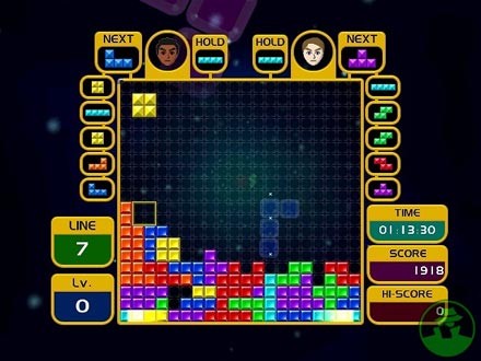 Chuyên viên máy tính James Newman là một người cuồng điên trò chơi điện tử Tetris (xếp gạch). Khó chịu vì máy tính thông thường không đủ lớn nên ông quyết định chế tạo một chiếc siêu  máy tính khổng lồ, chỉ dùng chơi Tetris.  