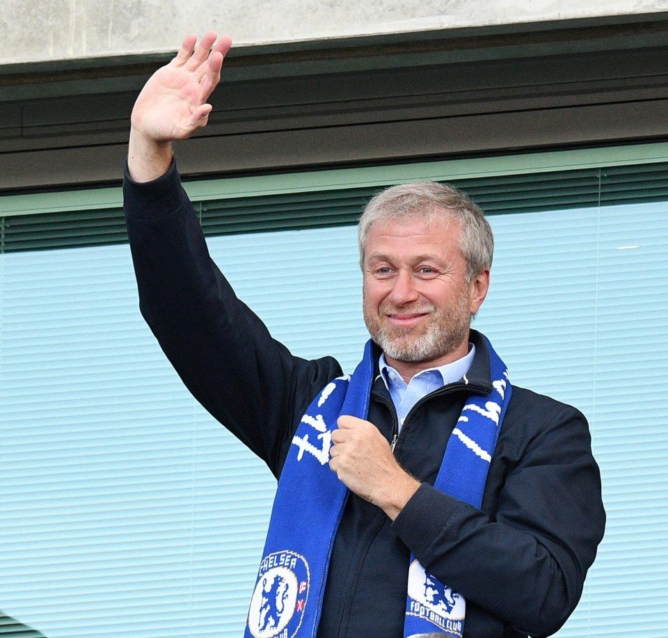 Ông chủ của câu lạc bộ bóng đá danh tiếng Chelsea - tỷ phú người Nga Roman Abramovich gần như đã phá hỏng chiếc du thuyền sang trọng của mình vào năm 2005 khi ông sử dụng nhầm nhiên liệu. (Ảnh Thesun) 