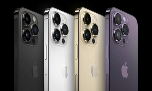 4 màu iPhone 14 Pro và iPhone 14 Pro Max gồm Deep Purple (tím), Gold (vàng), Silver (bạc) và Space Black (đen) đều bắt mắt và lôi cuốn, khiến nhiều người phân vân khi lựa chọn. Dưới đây là một số đặc điểm của 4 màu giúp bạn dễ dàng xác định chiếc điện thoại phù hợp nhất. Ảnh: Apple.