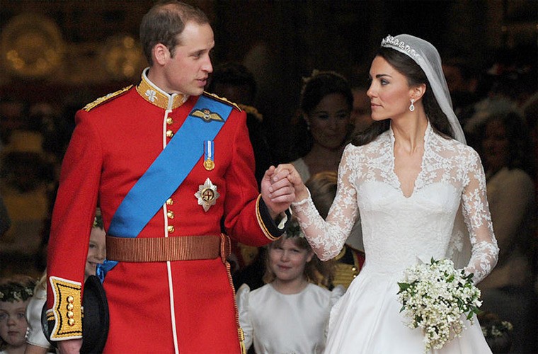 Đám cưới của Hoàng tử Anh William và công nương Kate Middleton ngày 29/4/2011 tốn kém tới 34 triệu USD trong đó váy cưới cô dâu giá 70.000 USD, hoa cưới 800.000 USD, bánh cưới 80.000 USD. Hôn lễ hoành tráng được khán giả ở hơn 180 quốc gia theo dõi qua tivi và internet.