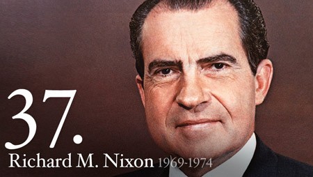 Tổng thống Richard Nixon là người hâm hộ thể thao cuồng nhiệt. Ông đã cho người xây dựng khu chơi bowling trong tầng hầm Nhà Trắng.