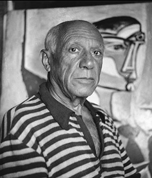 Ít ai có thể ngờ rằng danh họa Pablo Picasso tên đầy đủ dài 23 từ: Pablo Diego José Francisco de Paula Juan Nepomuceno María de los Remedios Cipriano de la Santísima Trinidad Martyr Patricio Clito Ruíz y Picasso. Tên của ông được đặt theo tên của nhiều vị thánh và những người thân trong gia đình. Tên Picasso được lấy từ trong tên đệm của mẹ danh họa là bà Maria Picasso y Lopez. Đây là một trong những  sự thật gây kinh ngạc về danh họa Pablo Picasso.