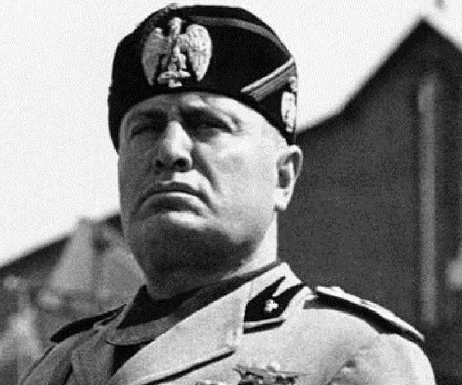  Nhà độc tài Mussolini (Italy Benito Mussolini, 1883-1945) là một trong những nhân vật nổi tiếng lịch sử, bị xử tử vào cuối Chiến tranh thế giới 2.