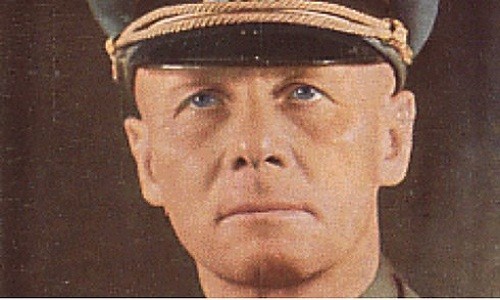 Tư lệnh quân sự cấp cao Erwin Rommel là nhân vật quan trọng của Đức quốc xã trong Chiến tranh thế giới 2. Viên tư lệnh lão làng này được cho là cất giấu  kho báu cực giá trị khi nhận thấy thất bại đang đến gần của Đế chế thứ ba.