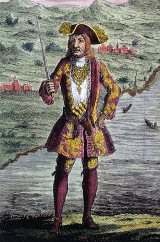 Sinh năm 1682,  tên cướp biển Bartholomew "Black Bart" Roberts ra biển từ khi còn trẻ và thường xuyên làm việc trên tàu.