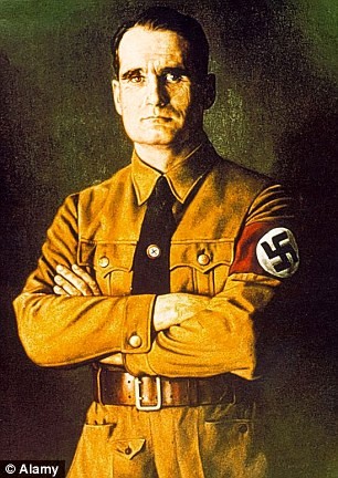 Rudolf Hess được mệnh danh là “ phó tướng” thân cận của Hitler. Y là một trong 3 nhân vật quyền lực nhất Đức quốc xã (cùng với với Quốc trưởng Hitler và Hermann Goring).