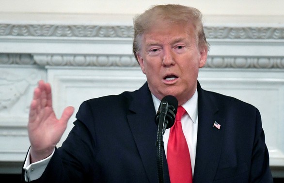 Trong một cuộc phát biểu trước báo giới, Tổng thống Mỹ Donald Trump "tiên tri" về thời điểm  dịch Covid-19 được khống chế.