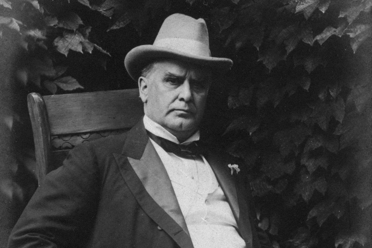 Sinh năm 1843,  Tổng thống Mỹ William McKinley là tổng thống đầu tiên đi xe hơi và cũng là ông chủ Nhà Trắng đầu tiên sử dụng điện thoại để vận động tranh cử.