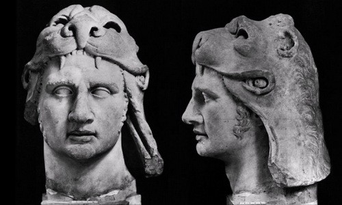 Mithridates VI (tên đầy đủ Mithradates VI Eupator Dionysus) là  ông vua nổi tiếng lịch sử với thú vui đặc biệt liên quan đến thuốc độc. Ông là con của vua Mithridates V cai trị vương quốc Pontus (ngày nay là một phần lãnh thổ Thổ Nhĩ Kỳ, Nga, Romania và Hy Lạp).