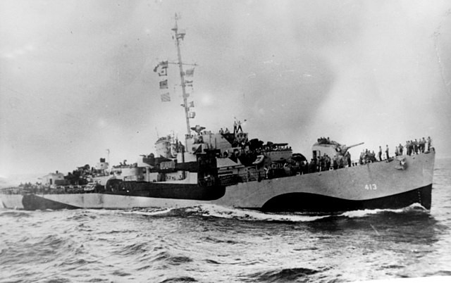 Vào tháng 6/2022,  xác tàu đắm USS Samuel B. Roberts (hay còn gọi "Sammy B") của Mỹ được nhà thám hiểm người Mỹ Victor Vescovo phát hiện ở độ sâu 6.895m ở ngoài khơi Philippines. Với độ sâu này, USS Samuel B. Roberts trở thành con tàu đắm sâu nhất thế giới được xác định và khảo sát.