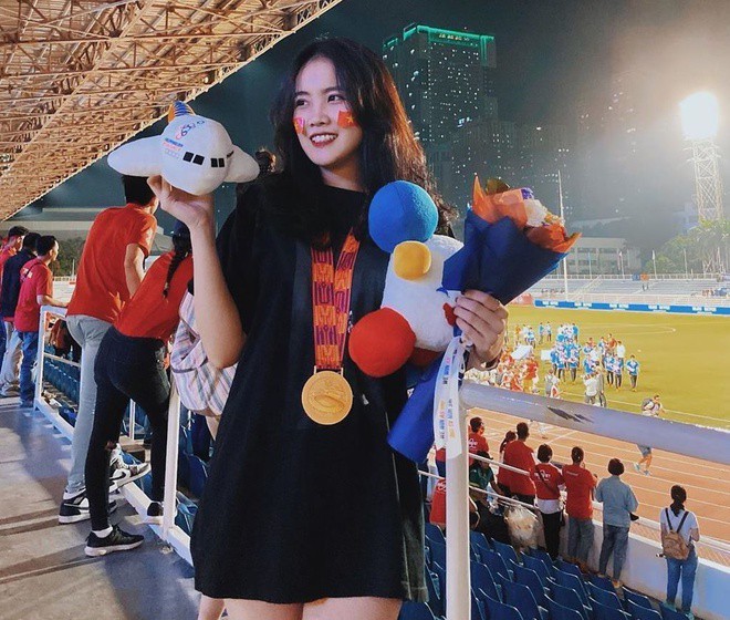 Trong trận chung kết giữa U22 Việt Nam và U22 Indonesia giành HCV SEA Games 30,  Đoàn Văn Hậu đã có 2 bàn thắng khiến đội bạn không có cơ hội phản công.