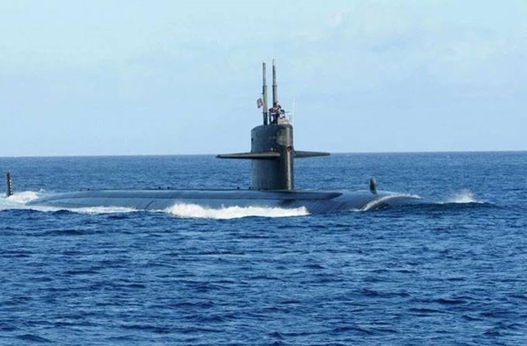 Theo truyền thông quốc tế,  tàu ngầm hạt nhân Mỹ mang tên USS Chicago đã đến Vịnh Subic, Philippines, trong ngày 3/8. Vịnh Subic là nơi có một trong những căn cứ quân sự ở nước ngoài lớn nhất của Mỹ, trước khi căn cứ này đã bị Philippines đóng cửa vào năm 1992.