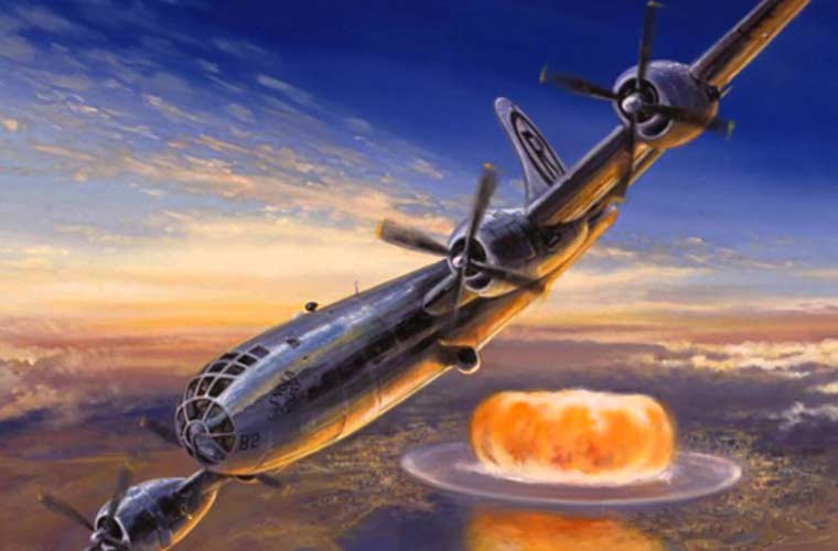 Ngày 6-9/8/1945, hai máy bay B-29 của Không lực Mỹ đã ném bom nguyên tử xuống hai thành phố Hiroshima và Nagasaki của Nhật Bản khiến hàng trăm nghìn người thiệt mạng ngay lập tức, để lại vô số di chứng do phóng xạ tới tận ngày hôm nay. Thực tế, không phải là Nhật Bản không phát hiện được các máy bay B-29 khi tiến vào không phận hai thành phố trên, mà họ đã phát hiện từ khi chúng còn cách rất xa. Tuy nhiên, thay vì đánh chặn hay bắn hạ chúng, lực lượng phòng không – không quân Đế quốc Nhật Bản khi đó đã không coi đó là mối đe dọa lớn.