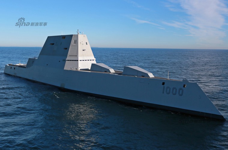 Theo truyền thông Mỹ, siêu  khu trục hạm DDG-1000 USS Zumwalt ngày 7/12 đã rời cảng nhà máy đóng tàu Bath Iron Works ra biển thử nghiệm.