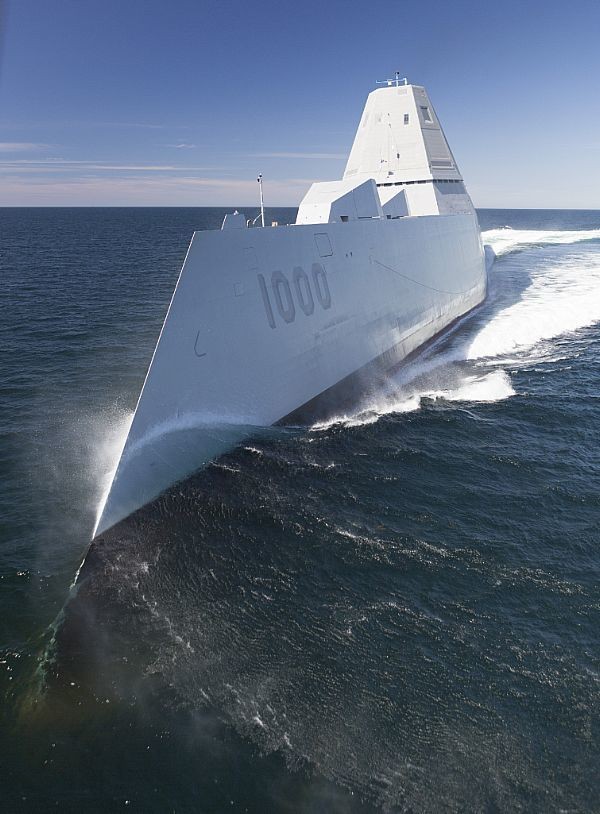 Theo truyền thông Mỹ, hôm 20/4, khu trục hạm DDG-1000 USS Zumwalt đã tiến hành chuyến đi biển thử nghiệm cuối cùng trước khi được bàn giao cho Hải quân Mỹ, dự kiến trong tháng 10/2016.