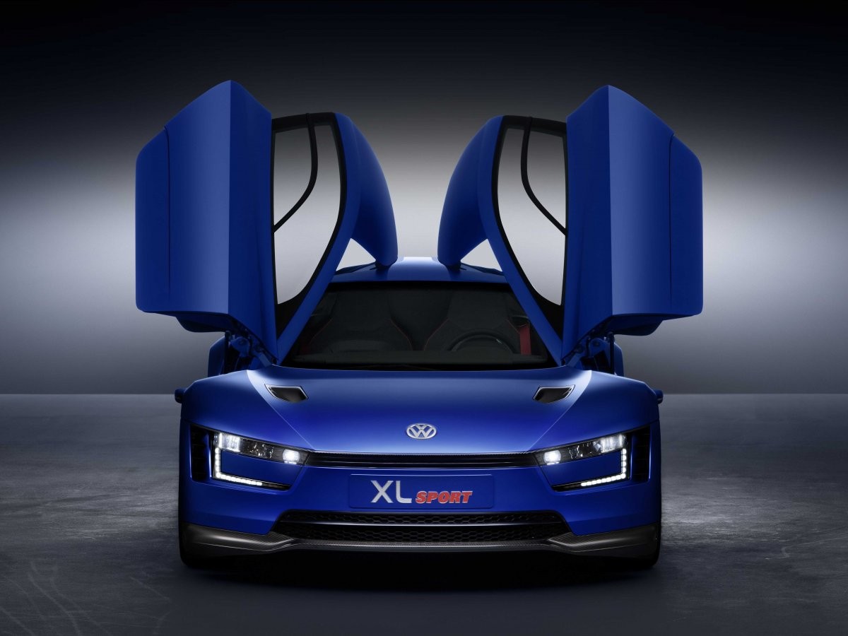 Theo giới thiệu của hãng Volkswagen, Volkswagen XL Sport là một trong những chiếc xe vô cùng hiếm hoi sử dụng động cơ 2 xi-lanh mạnh mẽ. Đây là dòng động cơ V-Twin lấy từ mẫu mô tô thể thao Ducati 1199 Superleggera.