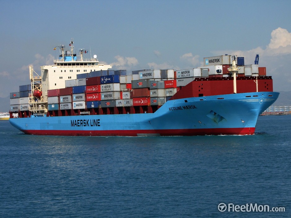  Tàu chở container Nicolai Maersk với tải trọng 35.000 tấn của Hãng vận tải biển Maersk Line (Đan Mạch) đã cập Cảng Tân Vũ, Hải Phòng tối ngày 10/4.