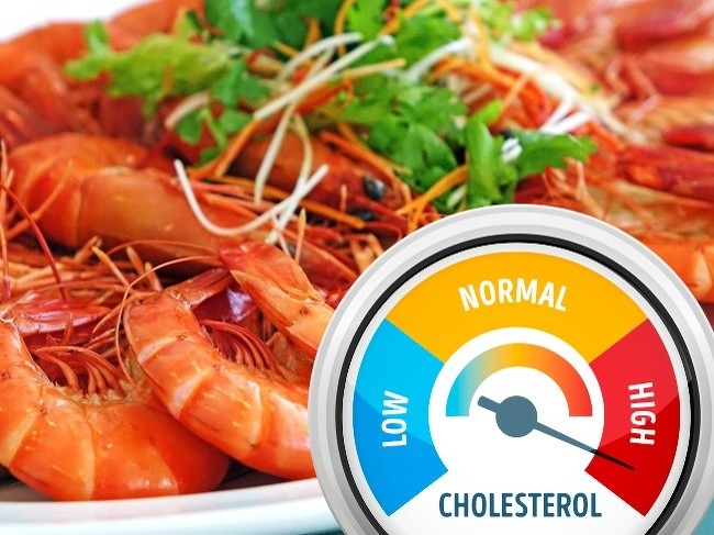 Trong số tất cả các loại hải sản, tôm là  thực phẩm quen thuộc chứa nhiều cholesterol. Nếu bạn ăn quá thường xuyên, chúng có thể làm tăng mức cholesterol trong máu.