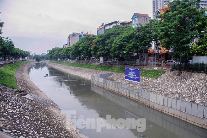 Dự án thí điểm  làm sạch một đoạn sông Tô Lịch và một góc hồ Tây bằng công nghệ Nano - Bioreactor Nhật Bản được khởi động ngày 16/5. Dự kiến sẽ báo cáo kết quả sau 2 tháng, tuy nhiên việc xả hơn 1 triệu m3 nước từ hồ Tây ra sông Tô Lịch đã khiến kết quả bị ảnh hưởng.