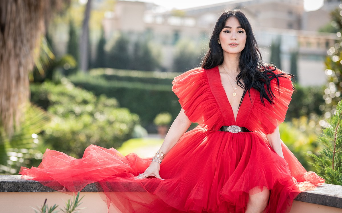 Heart Evangelista thường hay xuất hiện ở các sự kiện thời trang đình đám, sở hữu  gu thời trang nóng bỏng nhưng vẫn đầy sang trọng.