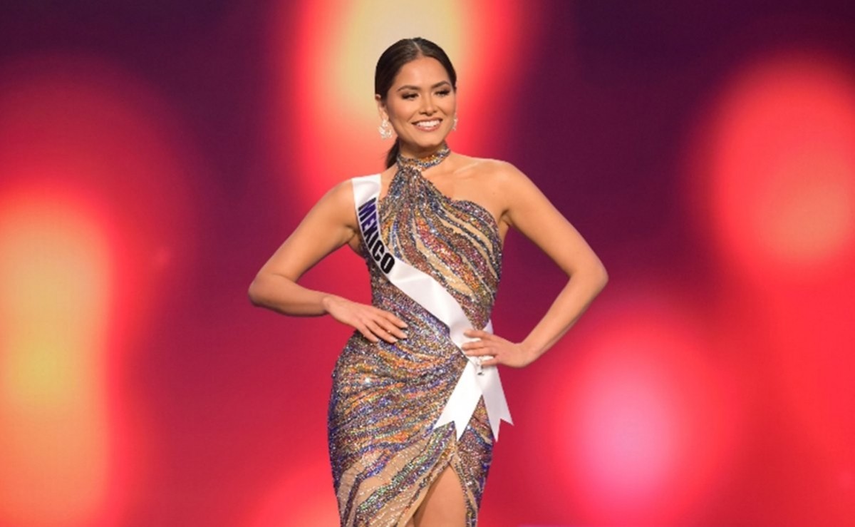 Hoa hậu Hoàn vũ 2020 Andrea Meza: Andrea Meza thuộc nhóm thí sinh có chiều cao nổi bật tại Miss Universe 2020 (từ 1,80 m trở lên). Cô luôn  giữ dáng nóng bỏng, đường cong gợi cảm nhờ chăm chỉ tập luyện và ăn uống lành mạnh.