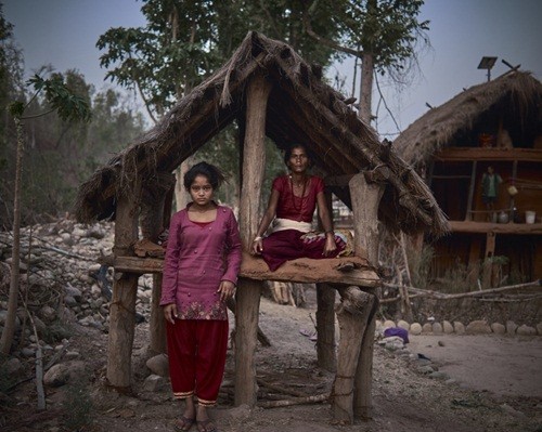 Tại nhiều nơi ở Nepal, có một truyền thống lưu hành rộng rãi từ cổ xưa của đạo Hindu gọi là Chaupadi. Theo tập tục này, người ta cho rằng phụ nữ đến kỳ kinh nguyệt sẽ mang lại vận xấu cho ngôi làng và những người dân sống trong đó. Vì vậy bất cứ khi nào đến kỳ kinh nguyệt, những người phụ nữ sẽ bị trục xuất ra khỏi làng mà họ đang sống. Do cổ hủ, bất cập, chính phủ Nepal đã cấm phong tục này, nhưng tại một số vùng sâu vùng xa, hủ tục này vẫn tiếp tục diễn ra.