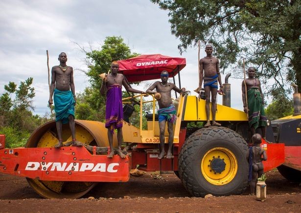 Vào dịp mừng năm mới, bộ lạc Bodi ở thung lũng Omo, miền Nam Ethiopia thường tổ chức lễ hội Kael. Ngoài các nghi lễ truyền thống, cộng đồng cư dân ở đây còn tổ chức một cuộc thi nhằm chọn ra “nam hậu” trong năm.