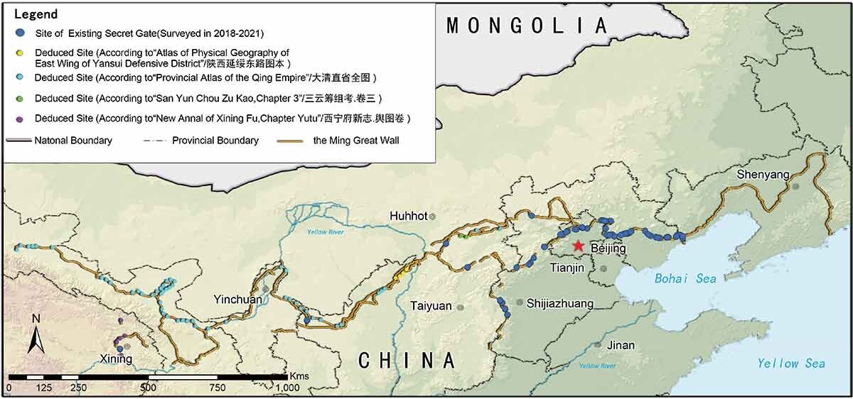  Vạn Lý Trường Thành trải dài hơn 21.000 km, giăng qua 15 tỉnh Trung Quốc. Vạn Lý Trường Thành được bắt đầu xây dựng từ hơn 2.500 năm trước, vào khoảng năm 770 trước Công nguyên đến năm 476 trước Công nguyên. Nhiều khu vực khác nhau được bổ sung thêm vào trong các triều đại tiếp theo nhằm phát huy quyền kiểm soát. Ảnh: TANDF online