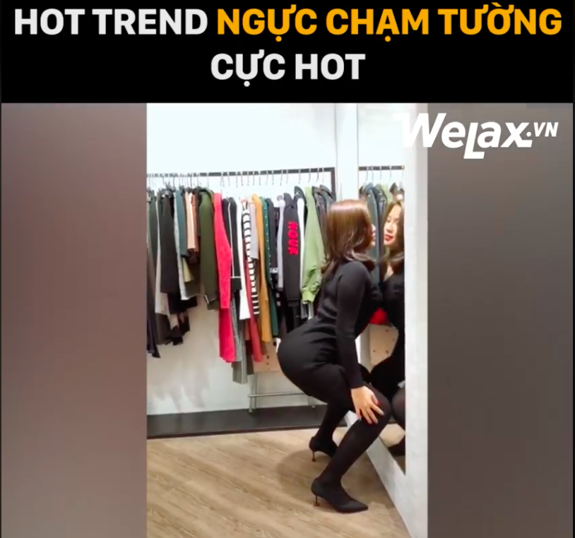 Đã qua rồi một thời các chị em rầm rộ khoe eo con kiến với trào lưu "vòng tay chạm rốn" hay tự hào khoe về vòng một nở nang, có thể đỡ nguyên một chiếc điện thoại thì bây giờ, những chị em sở hữu số đo 3 vòng chuẩn như siêu mẫu có thể "tự tin khoe cá tính" với trào lưu mới mang tên  thử thách "ngực chạm tường".