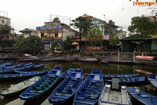 Ông Nguyễn Văn Hậu - Phó Chủ tịch UBND huyện Mỹ Đức (Hà Nội), Trưởng ban tổ chức  Lễ hội chùa Hương năm 2017 - cho biết: "Năm nay, lễ hội có chủ đề “Lễ hội kỷ cương - Văn minh du lịch”, do vậy, công tác đảm bảo an ninh trật tự; an toàn vệ sinh thực phẩm; phòng chống cháy nổ; bảo vệ môi trường... sẽ được ban tổ chức phối hợp cùng các đơn vị lực lượng chức năng thực hiện một cách nghiêm túc, chặt chẽ hơn".