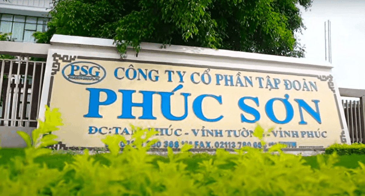 Cơ quan Cảnh sát điều tra Bộ Công an vừa khởi tố, tạm giam ông Nguyễn Văn Hậu (biệt danh “Hậu Pháo"), Chủ tịch HĐQT Công ty Cổ phần Tập đoàn Phúc Sơn cùng ba cán bộ của Tập đoàn này và Trần Hữu Định (Giám đốc Công ty Cổ phần Đầu tư Nam Á Group), Nguyễn Hồng Sơn (lao động tự do) để điều tra về tội Vi phạm quy định về kế toán gây hậu quả nghiêm trọng. (Ảnh: Đại Đoàn Kết).