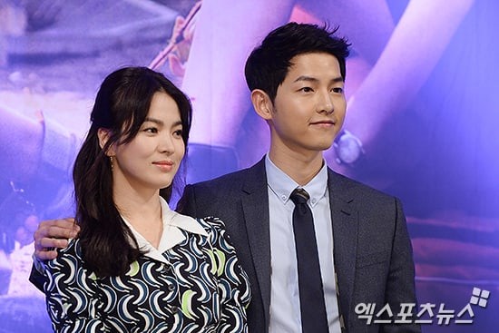 Thông tin  Song Joong Ki và Song Hye Kyo xác nhận kết hôn vào tháng 10 khiến khán giả vô cùng bất ngờ bởi trước đó cặp đôi nổi tiếng đã một mực phủ nhận chuyện hẹn hò. Ảnh: Soompi.